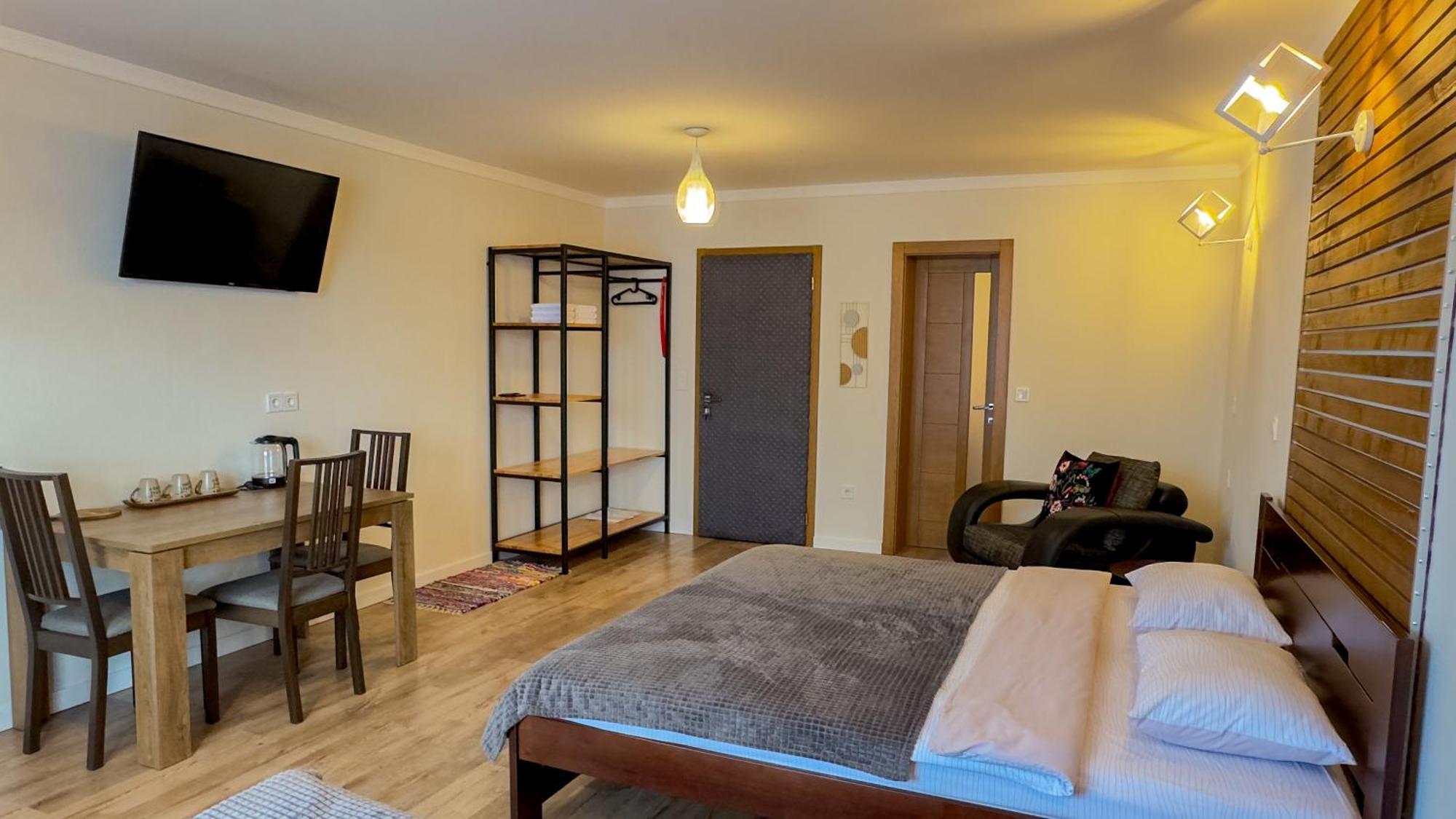 Lion Hotel Bukovel Phòng bức ảnh